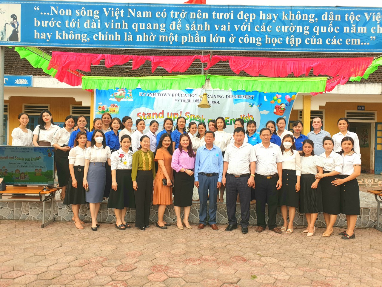 TRƯỜNG TIỂU HỌC KỲ THỊNH I - THỊ XÃ KỲ ANH TỔ CHỨC GIAO LƯU CÂU LẠC BỘ TIẾNG ANH - NĂM HỌC 2021-2022