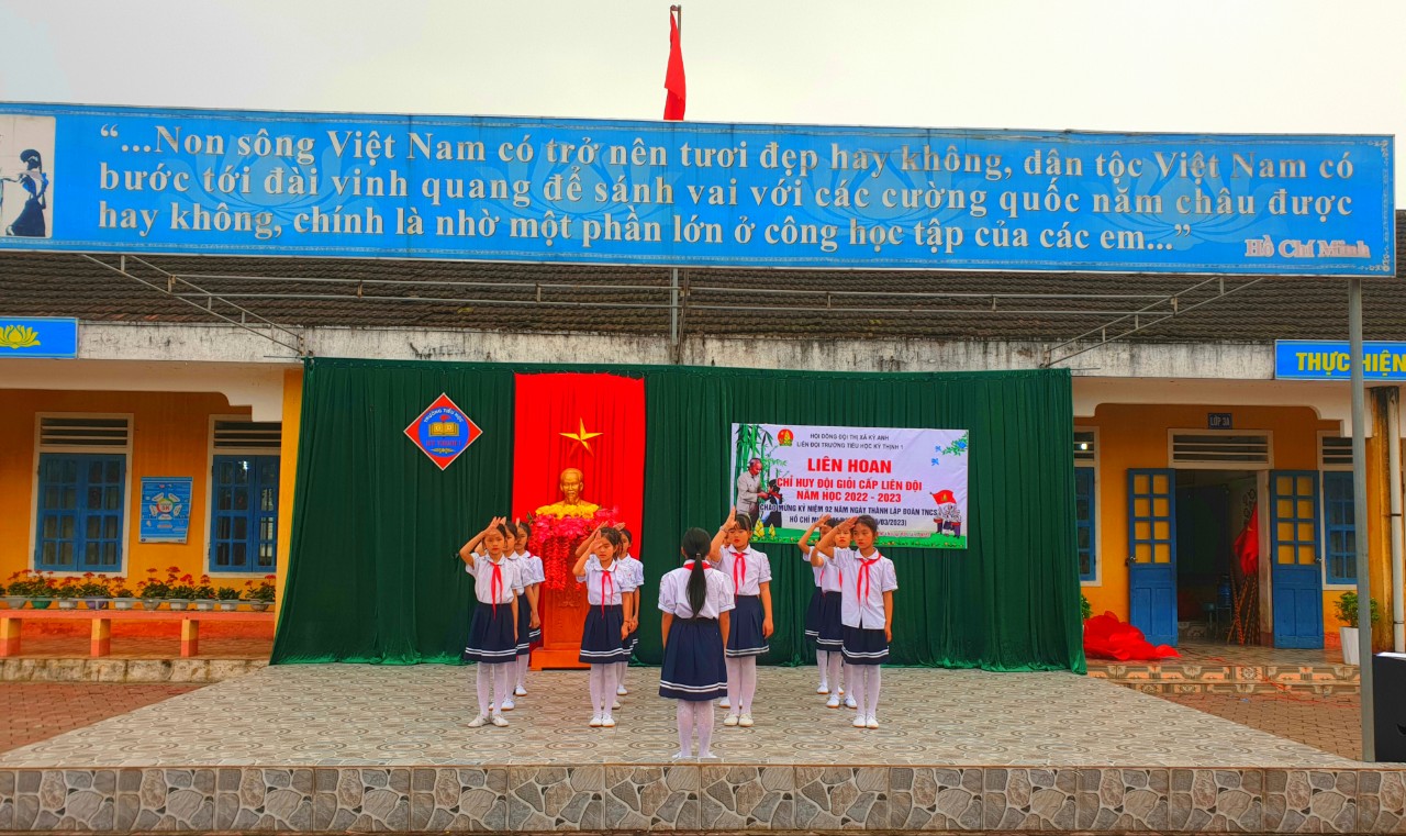 TRƯỜNG TIỂU HỌC KỲ THỊNH I TỔ CHỨC LIÊN HOAN “ CHỈ HUY ĐỘI GIỎI” CẤP TRƯỜNG NĂM HỌC 2022 - 2023