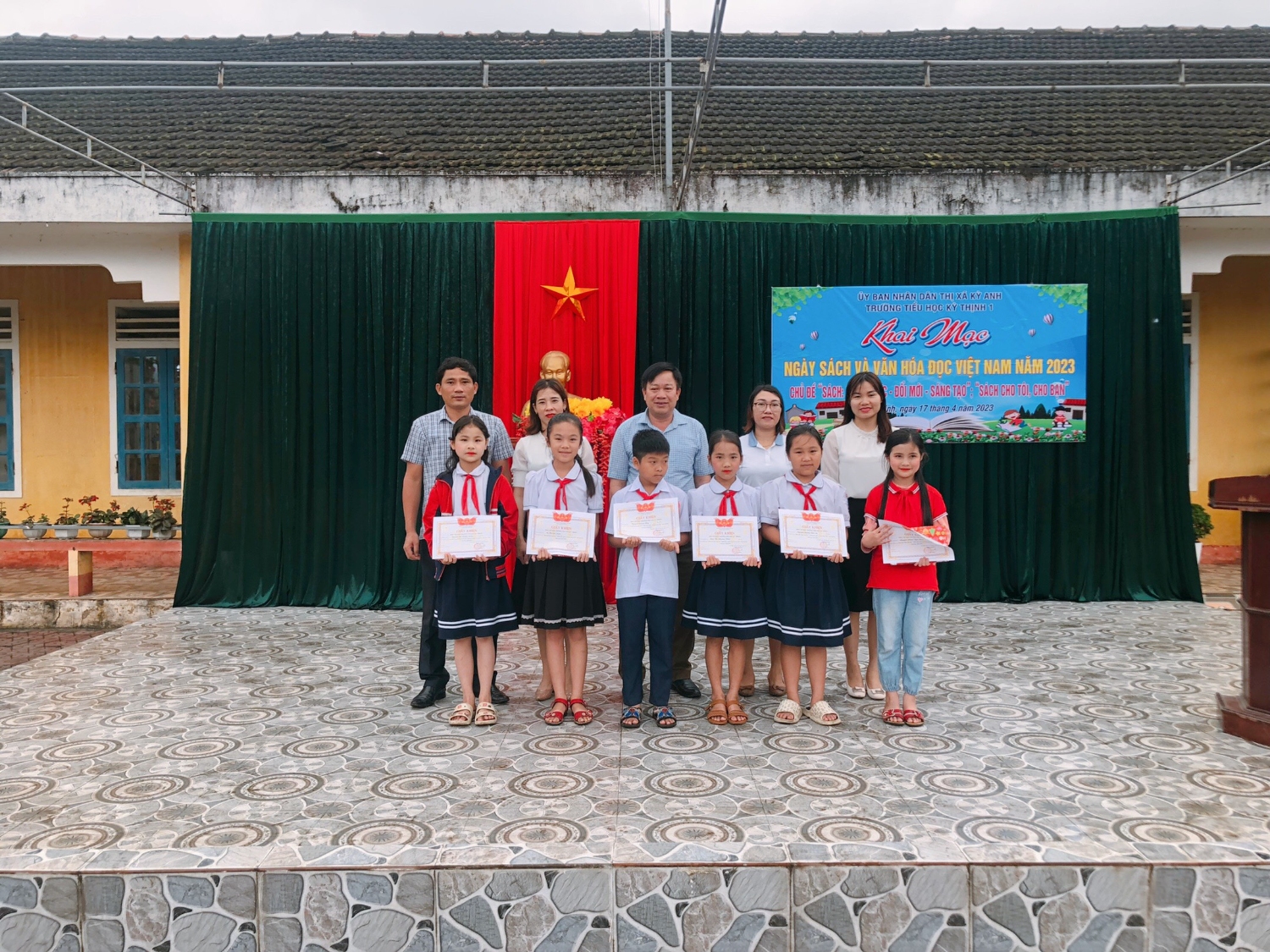NGÀY HỘI ĐỌC SÁCH 2023 TẠI TRƯỜNG TH KỲ THỊNH I VỚI CHỦ ĐỀ "  SÁCH NHẬN THỨC- ĐỔI MỚI- SÁNG TẠO, SÁCH CHO BẠN, CHO TÔI"