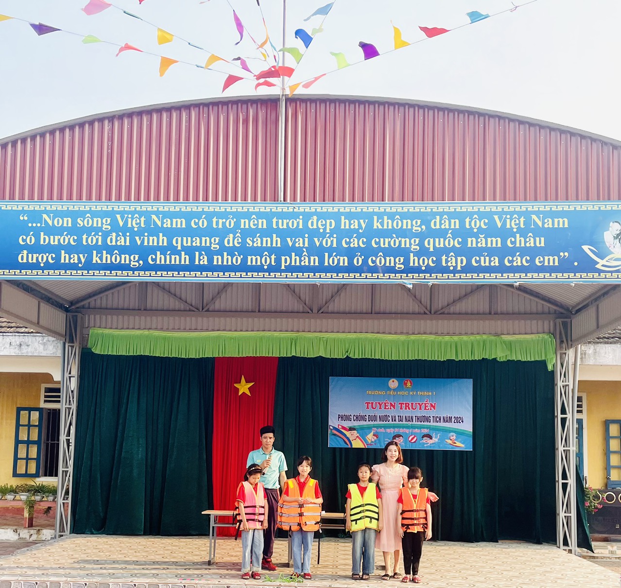 z5316694753835 92f0bd9ff21e887aa6afe1c85ad1231b