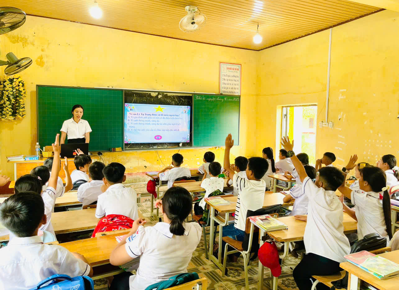 z7137686828070 f63b4f4a5cdf79a89c5e3fc0bd0856f6